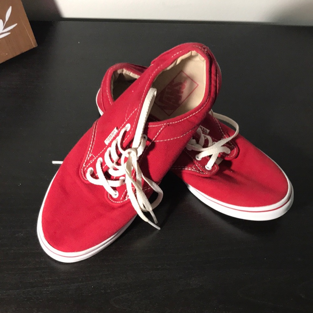 Good condition women’s vans!